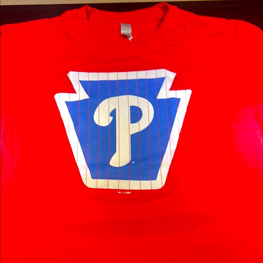 Phillies red tee shirt with road sign logo